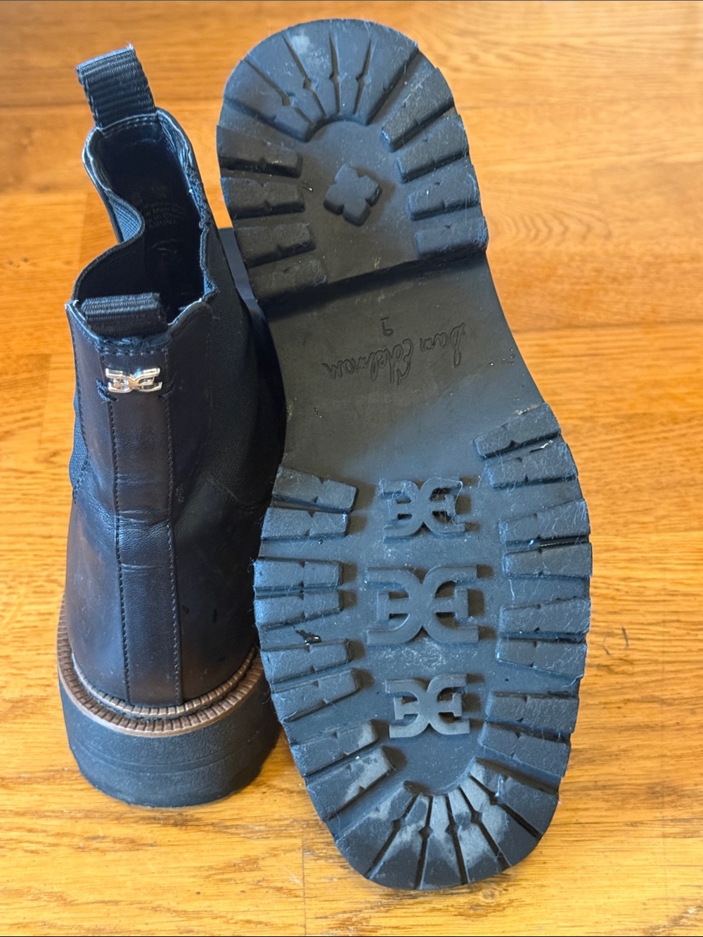 Sam Edelman Laguna Chelsea Boot - Picture 5 of 6